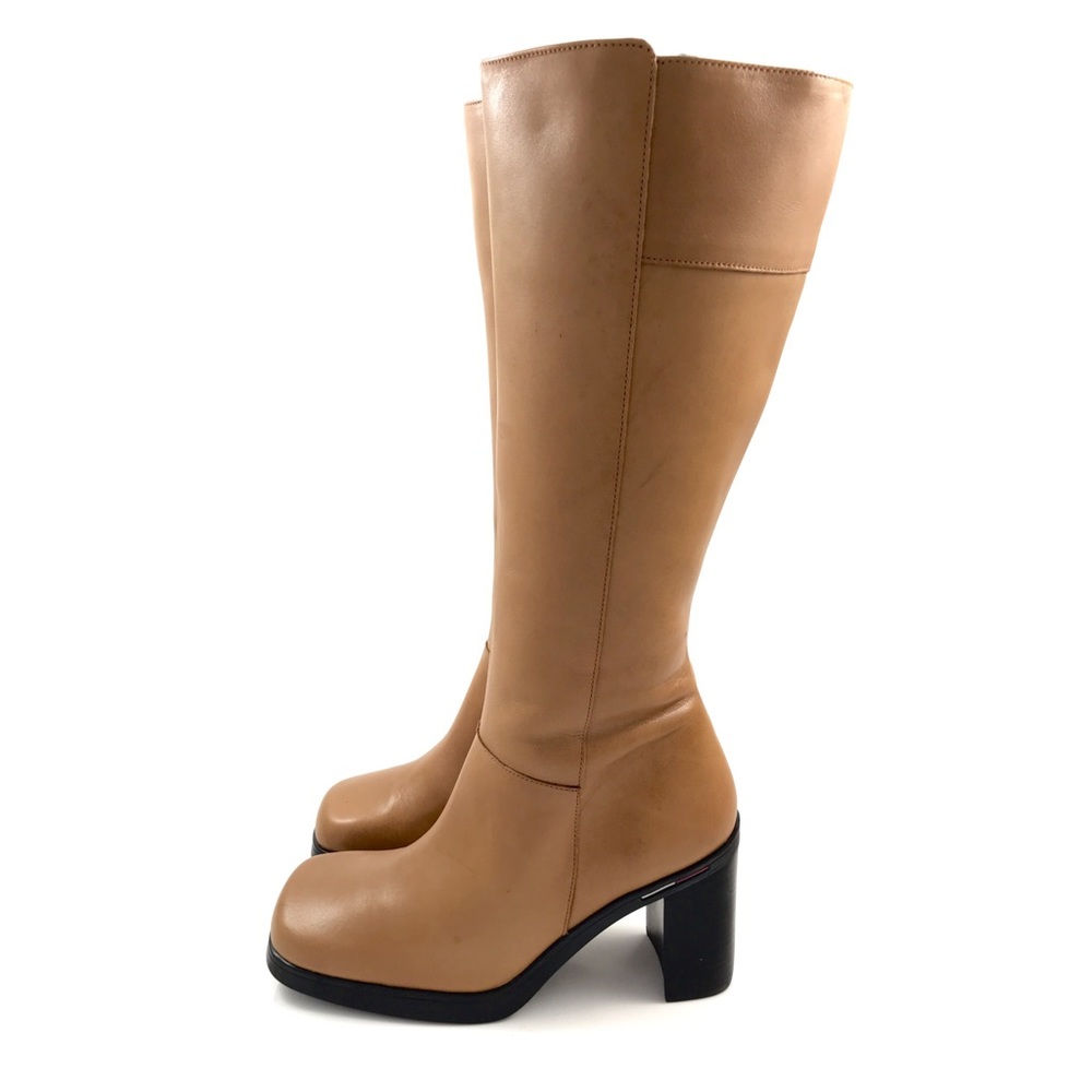 ❌SOLD❌ 90’s TOMMY HILFIGER tall tan leather boots - Picture 2 of 8